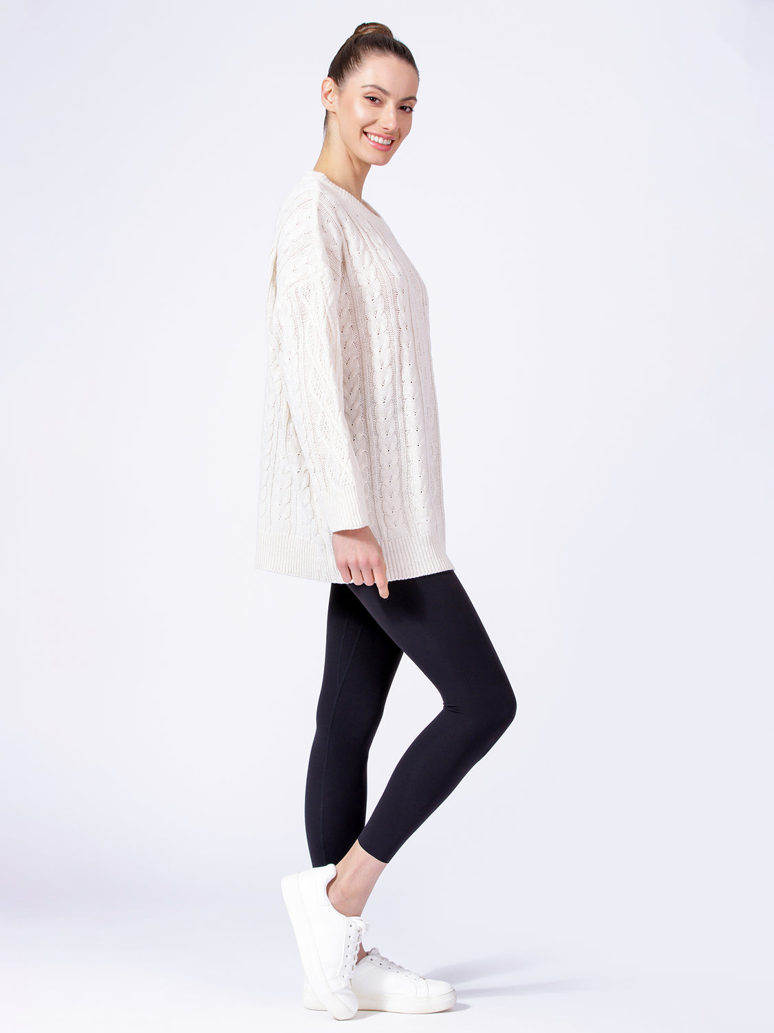 OVERSIZED CABLE KNIT SWEATER, CREAM