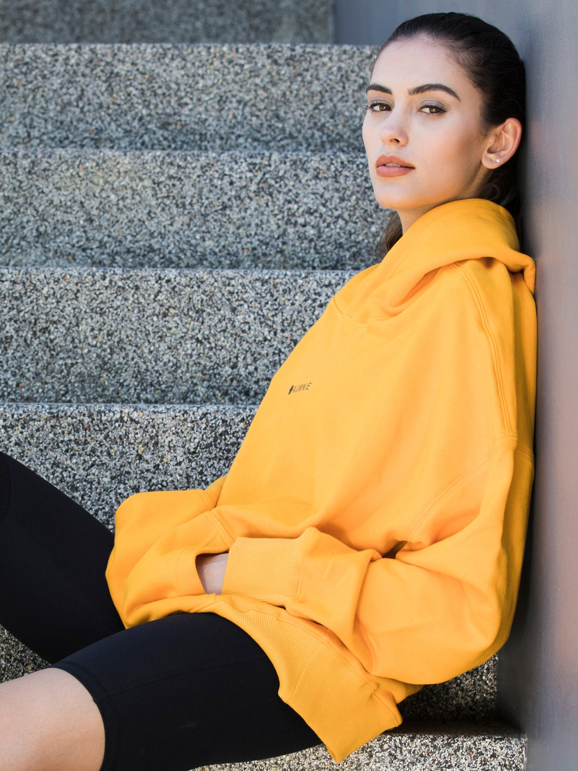 AMBER LOGO HOODIE