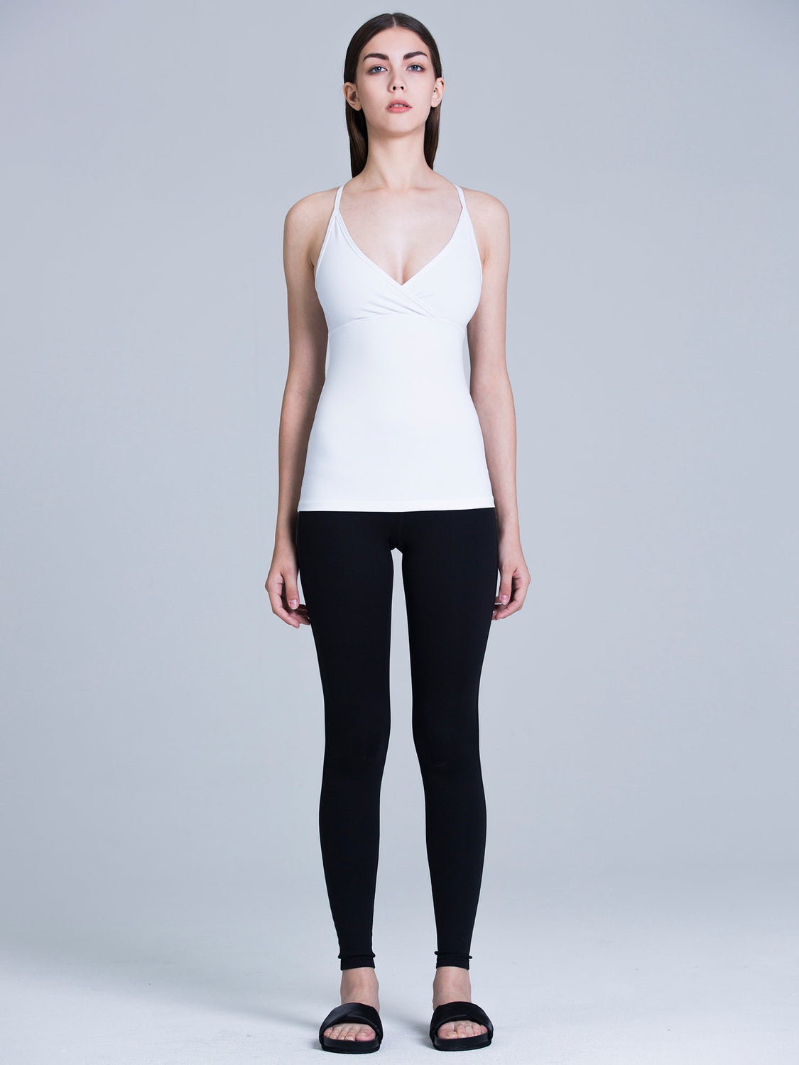 ATTRACTION TANK, WHITE