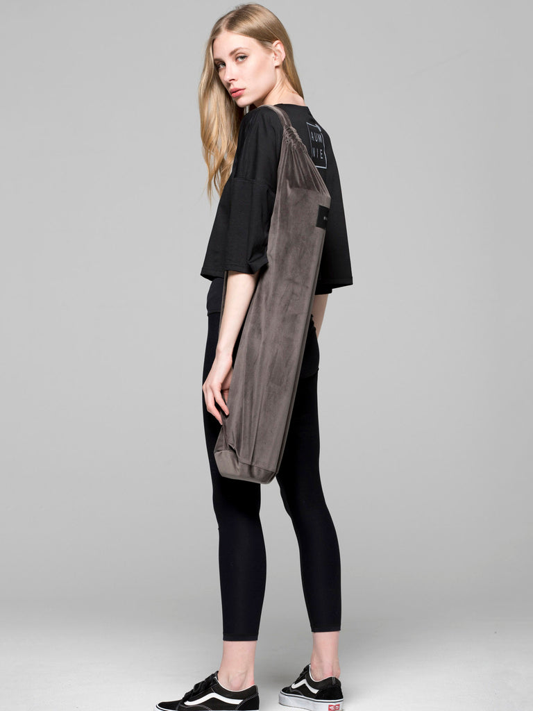 VELOUR YOGA BAG, GREY