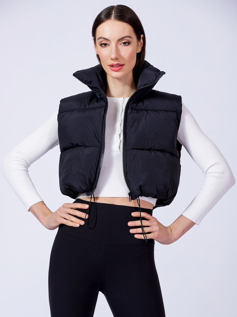 CROPPED PUFFER VEST, BLACK