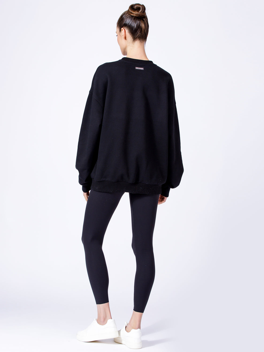 AUMNIE OVERSIZE SWEATSHIRT, BLACK