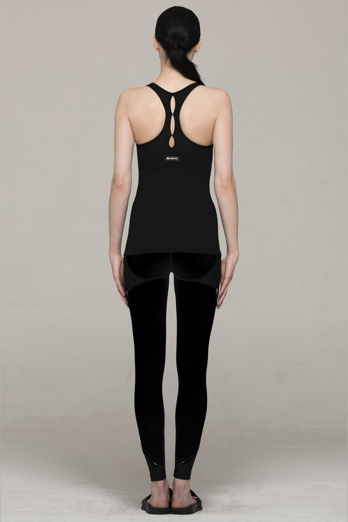 RESONANCE TANK, BLACK/PERFORATED BLACK