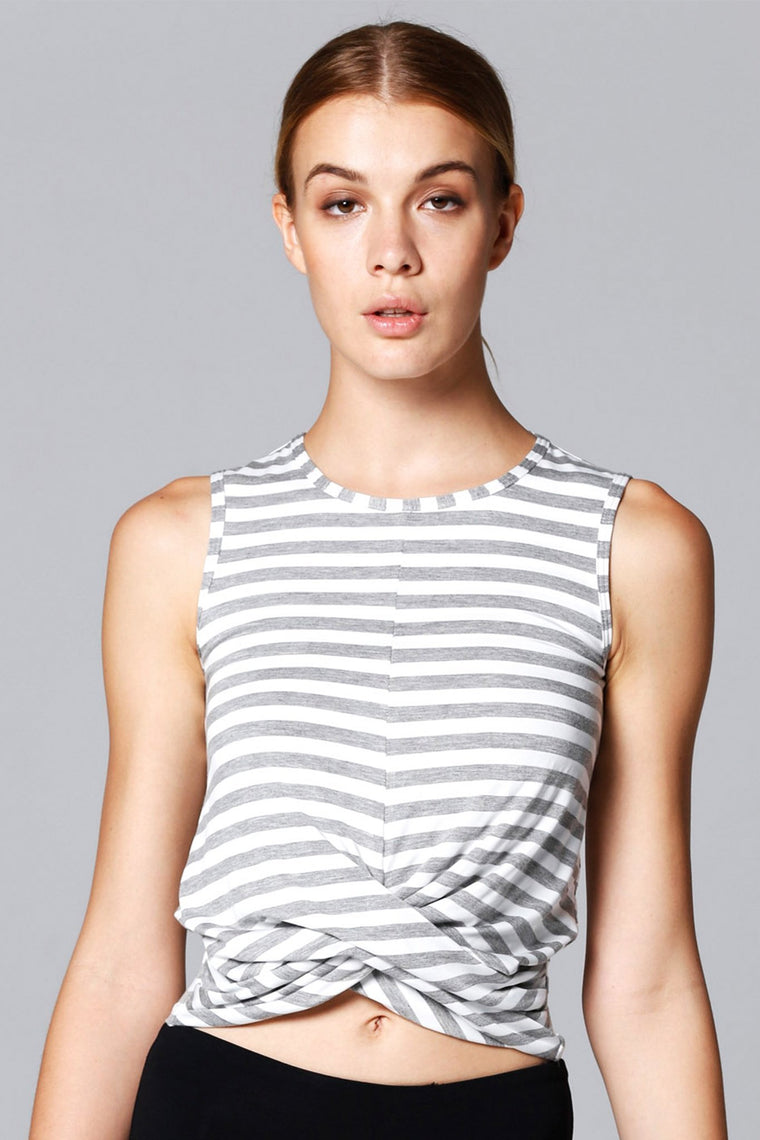 SSENTIEL 23, GREY STRIPES