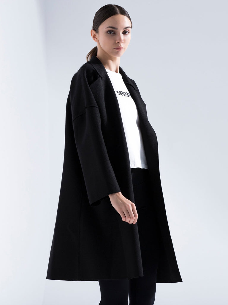 MINIMALIST VEGAN WOOL COAT